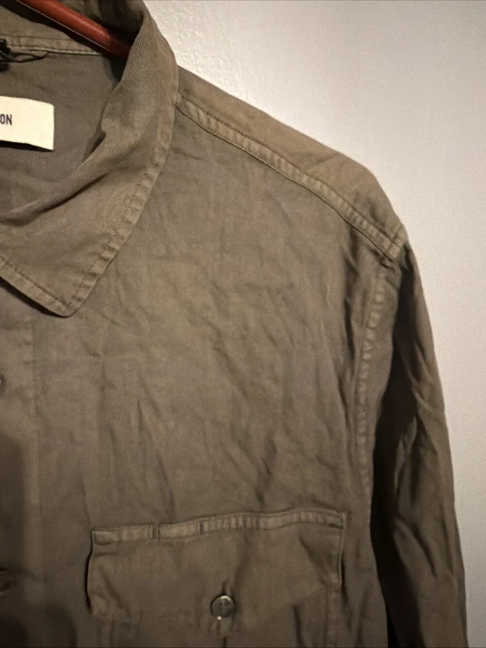 Buck Mason Men’s Medium Drab Draped Twill Two Pocket Shirt